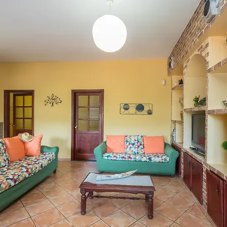 Villa Casa Besan - 6br Private Pool, Terrace & Parking