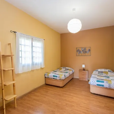 Casa Besan - 6br Private Pool, Terrace & Parking Villa