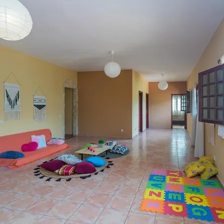 Villa Casa Besan - 6br Private Pool, Terrace & Parking *