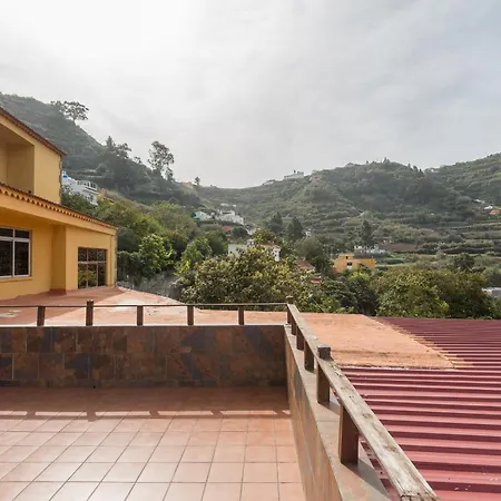 Villa Casa Besan - 6br Private Pool, Terrace & Parking *