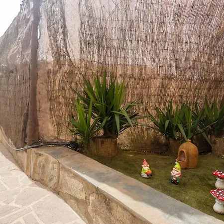 Casa Besan - 6br Private Pool, Terrace & Parking Villa