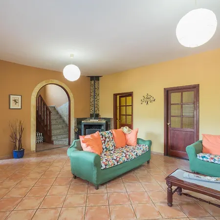 Villa Casa Besan - 6br Private Pool, Terrace & Parking