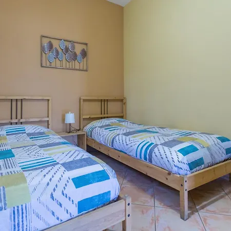 Casa Besan - 6br Private Pool, Terrace & Parking