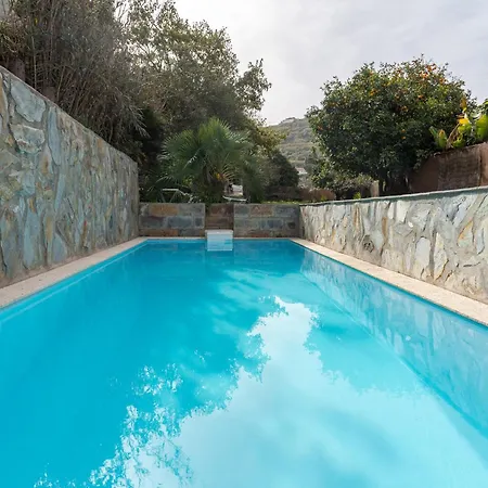 Casa Besan - 6br Private Pool, Terrace & Parking Villa *